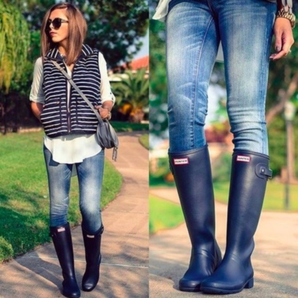 Hunter Original Tour Gloss Rain Boots in Navy - Picture 1 of 5